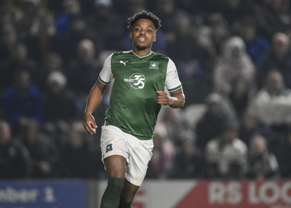 Gallery | Cheltenham Town (H)