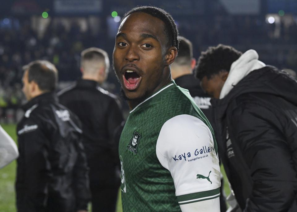 Gallery | Cheltenham Town (H)