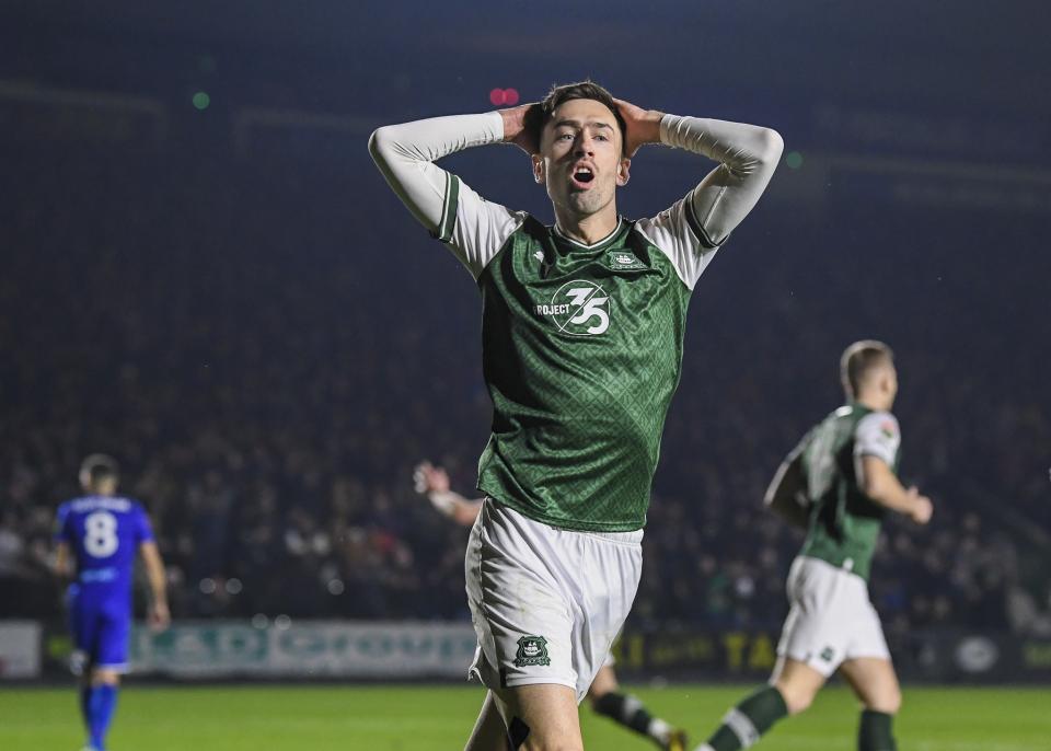 Gallery | Cheltenham Town (H)