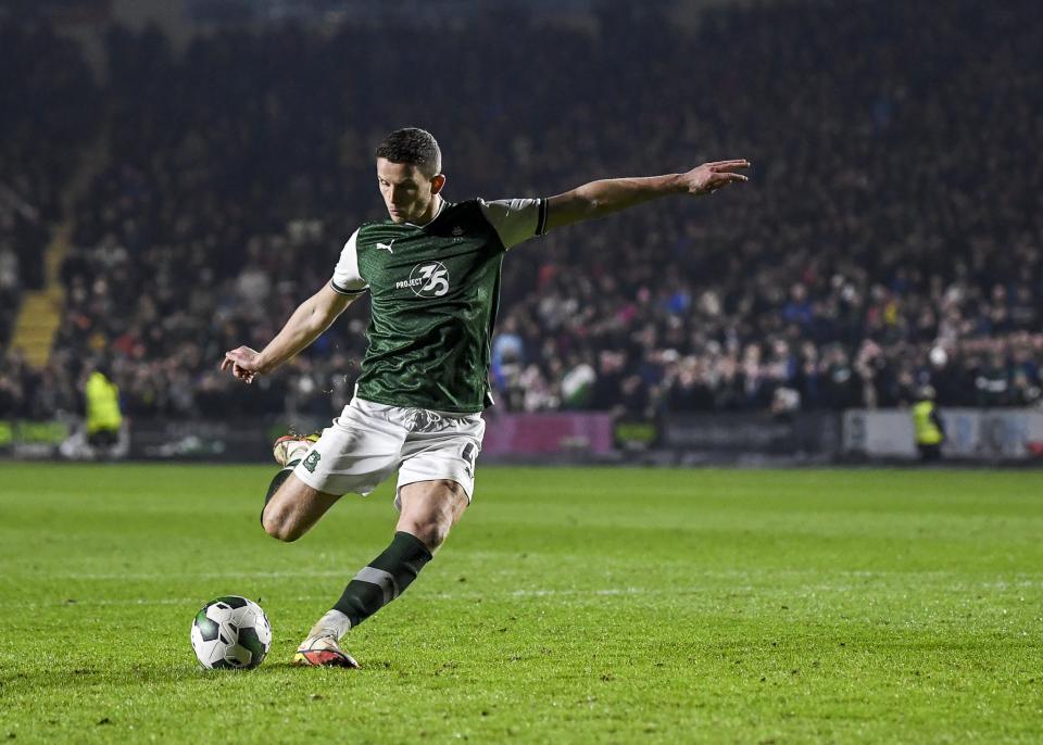 Gallery | Cheltenham Town (H)