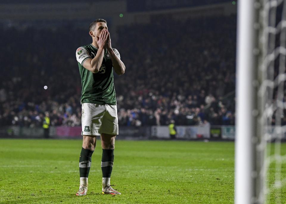 Gallery | Cheltenham Town (H)