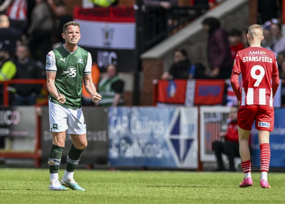 Gallery | Exeter City (A)