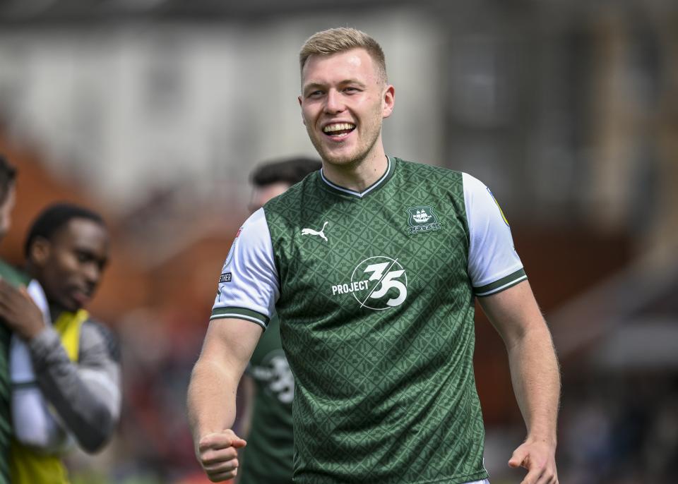 Gallery | Exeter City (A)