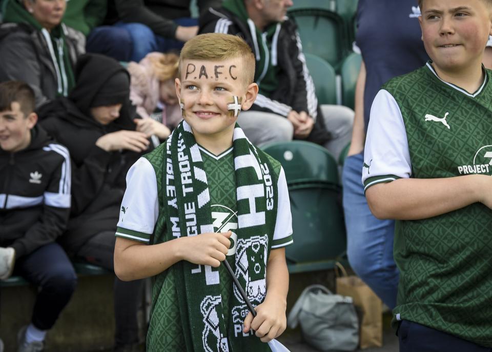 Match Gallery | Burton Albion (H)