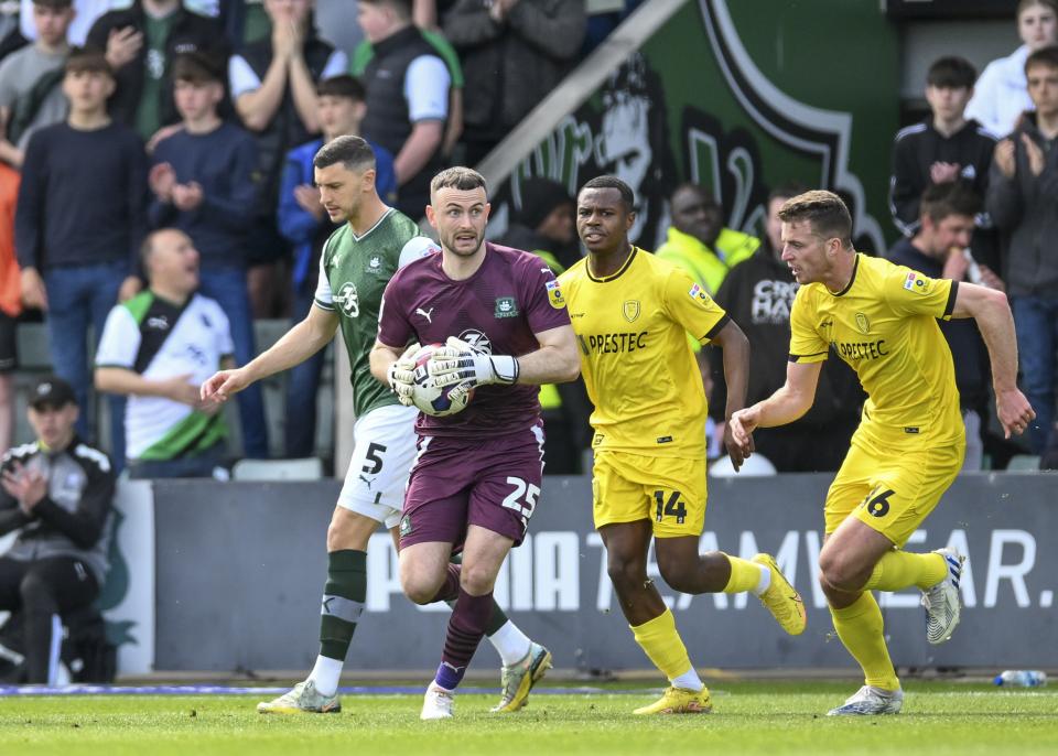 Match Gallery | Burton Albion (H)