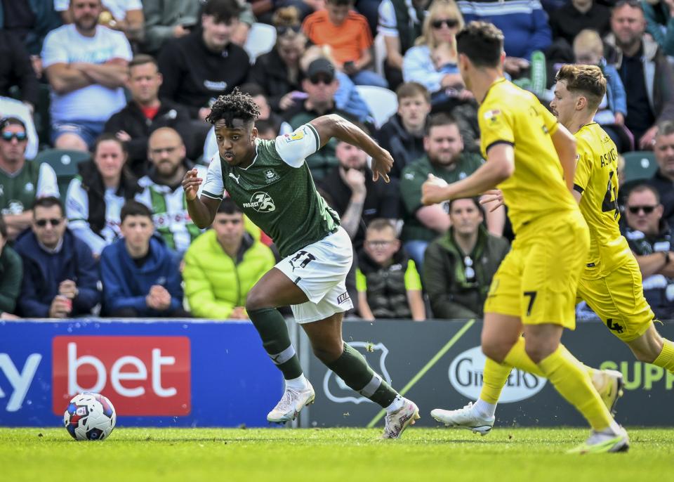 Match Gallery | Burton Albion (H)