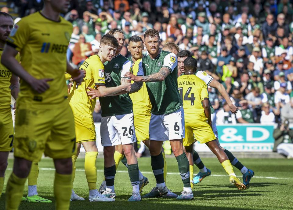 Match Gallery | Burton Albion (H)