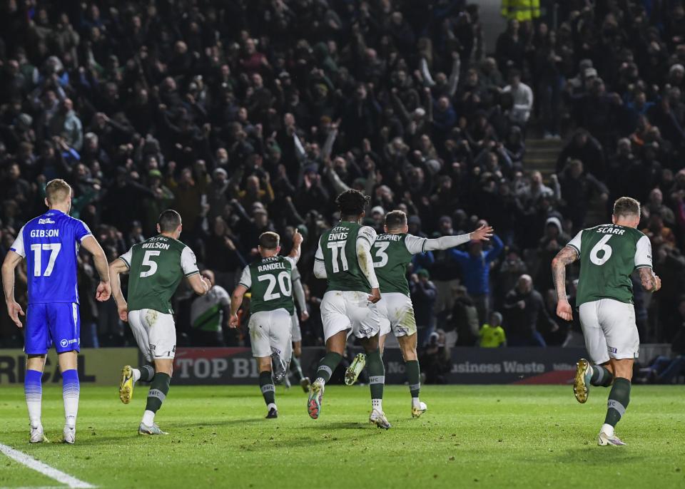 Gallery | Bristol Rovers (H)