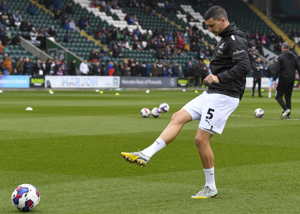 Gallery | Cambridge United (H)