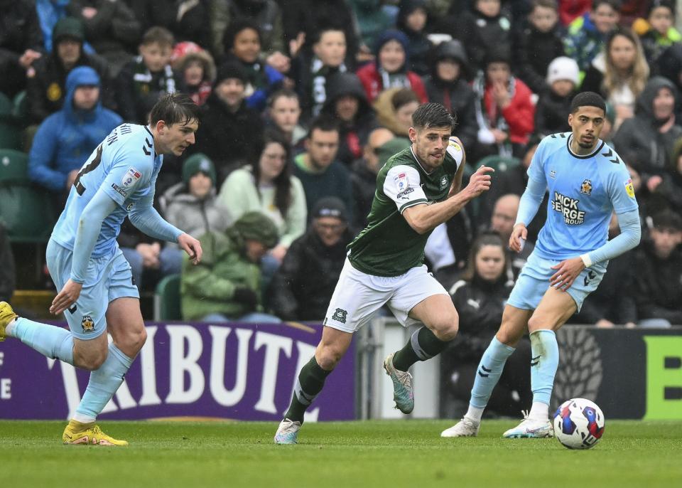 Gallery | Cambridge United (H)