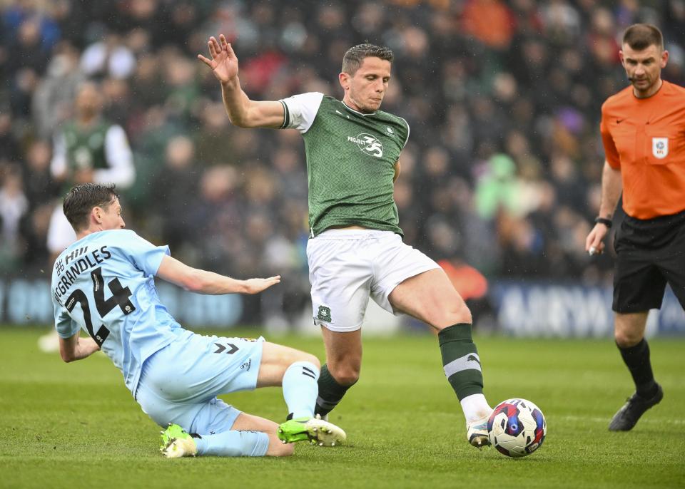 Gallery | Cambridge United (H)