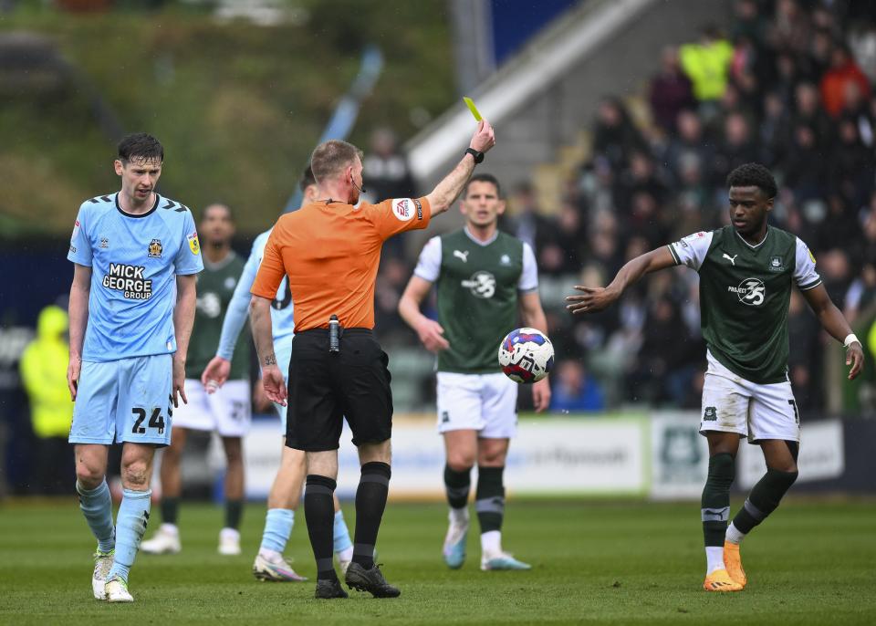 Gallery | Cambridge United (H)