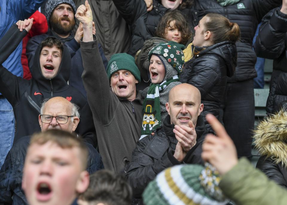 Gallery | Cambridge United (H)