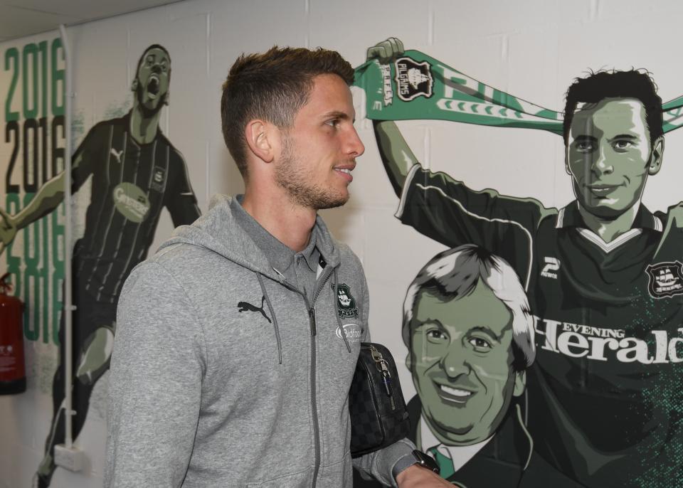 Gallery | Lincoln City (H)