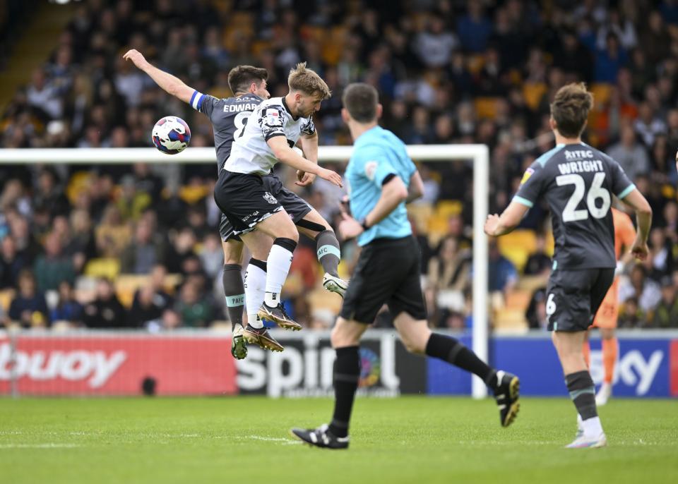 Match Gallery | Port Vale (A)