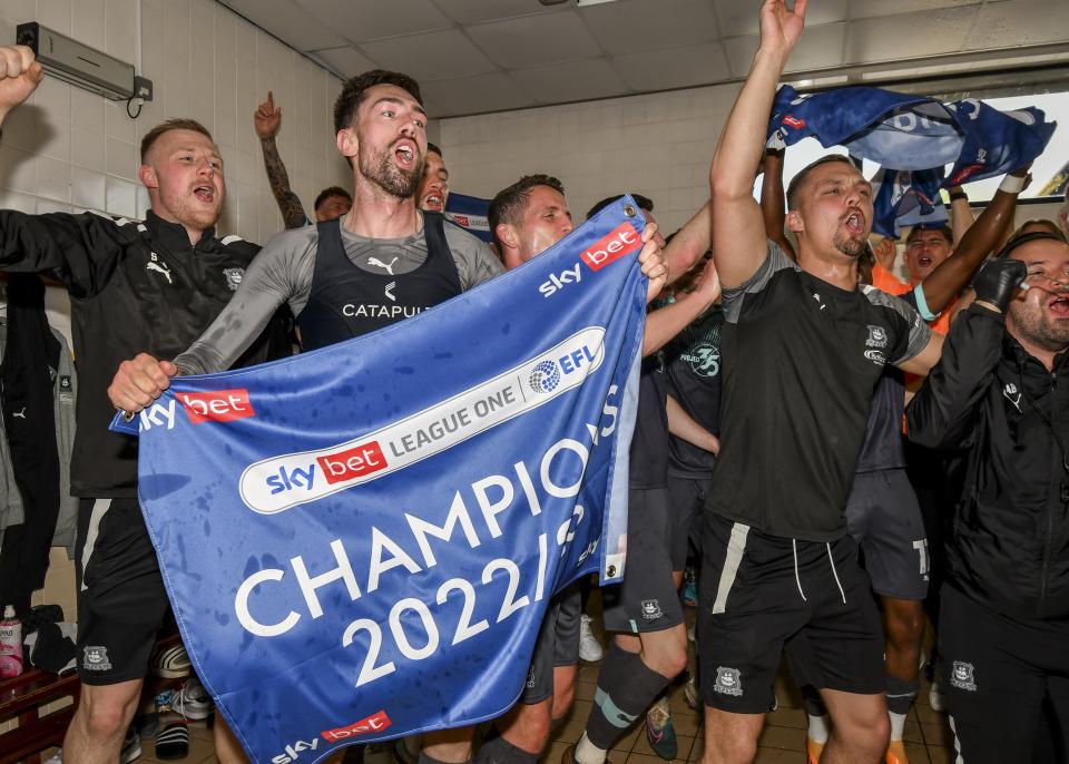 League One Champions Presentation Gallery