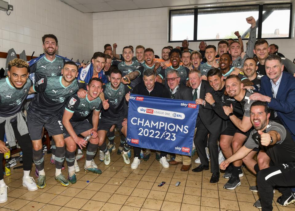 League One Champions Presentation Gallery