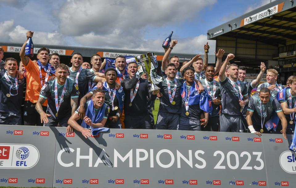 League One Champions Presentation Gallery
