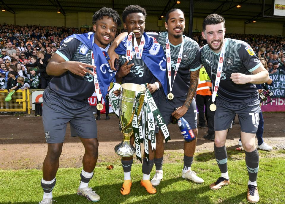 League One Champions Presentation Gallery