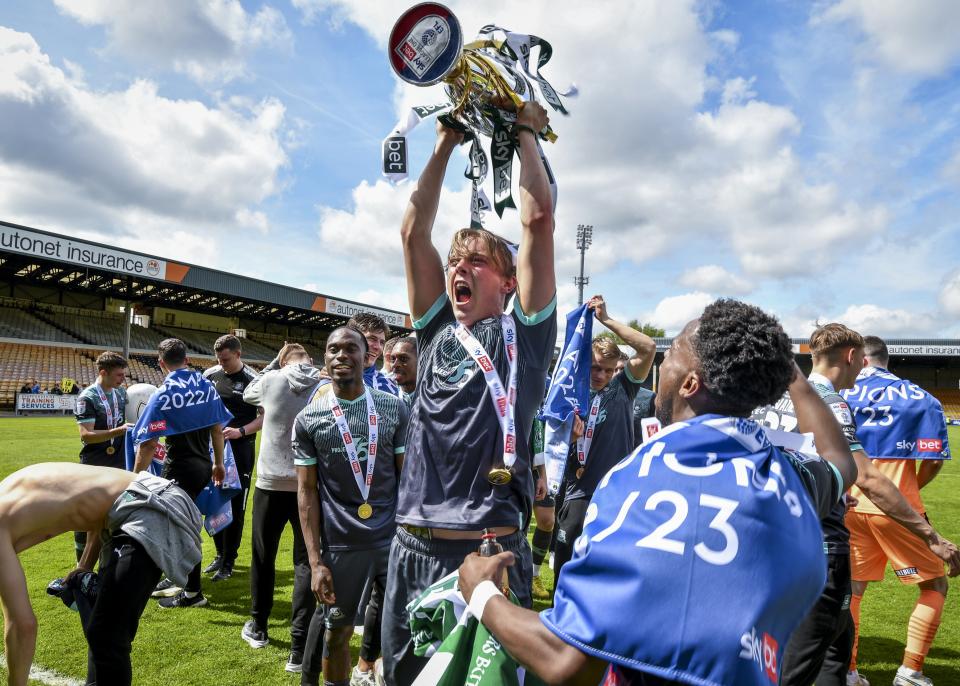 League One Champions Presentation Gallery