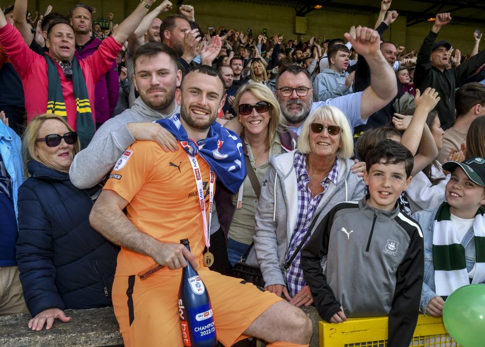 League One Champions Presentation Gallery