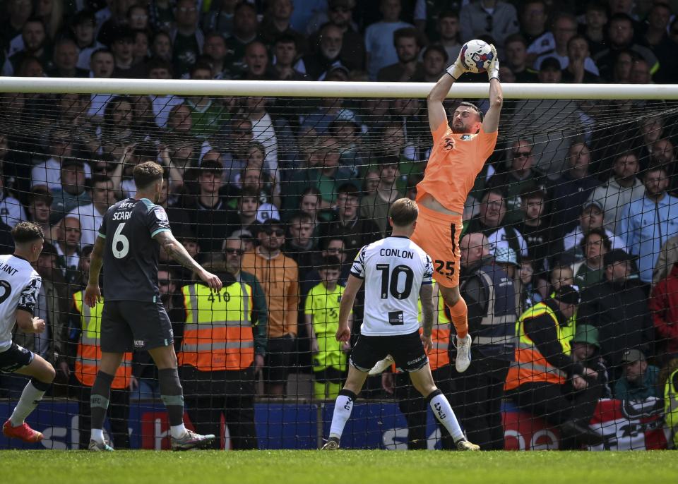 Match Gallery | Port Vale (A)