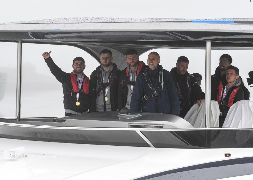 Gallery | Champions Bus Parade