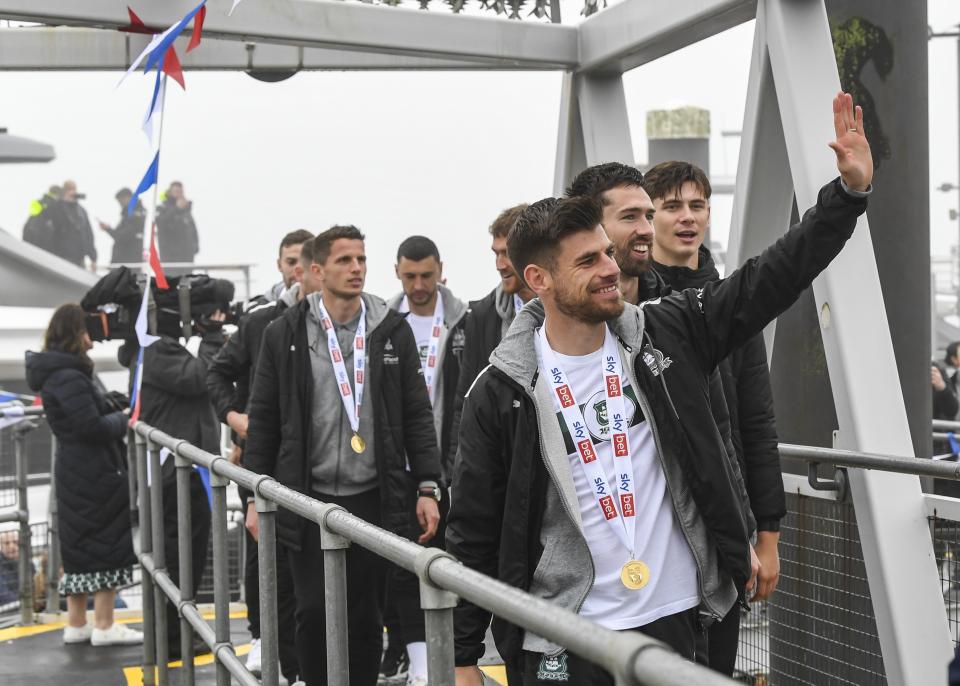 Gallery | Champions Bus Parade