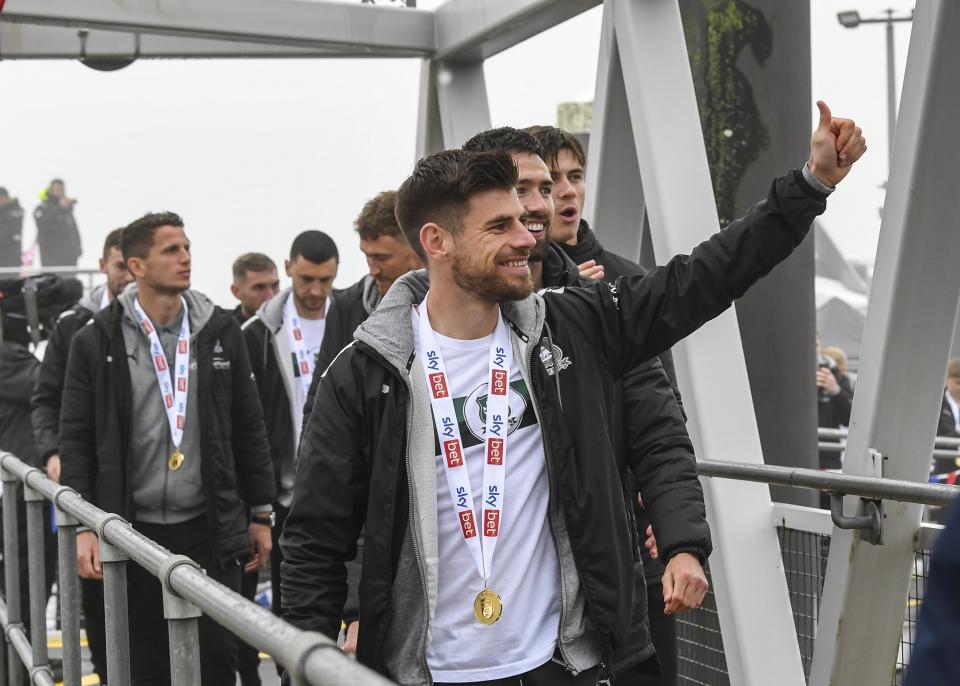 Gallery | Champions Bus Parade