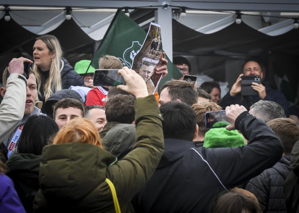 Gallery | Champions Bus Parade