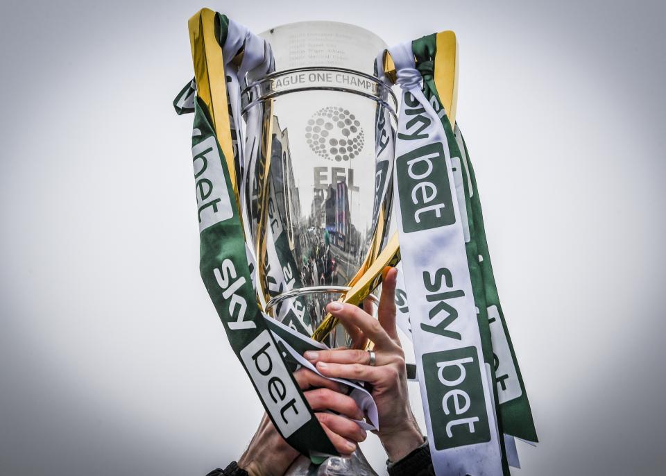 Gallery | Champions Bus Parade