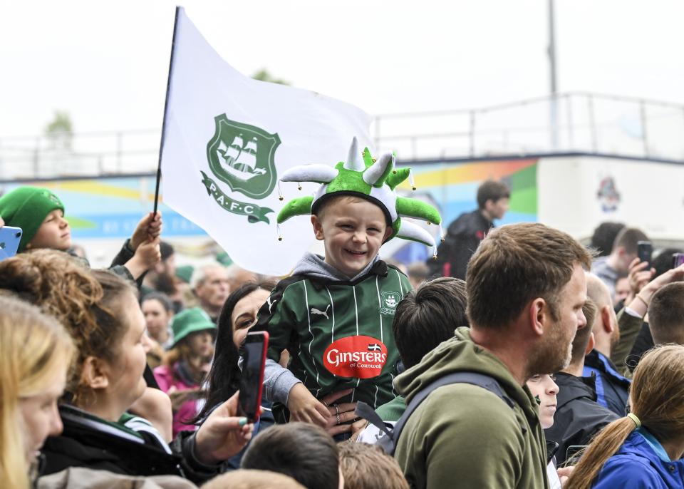 Gallery | Champions Bus Parade