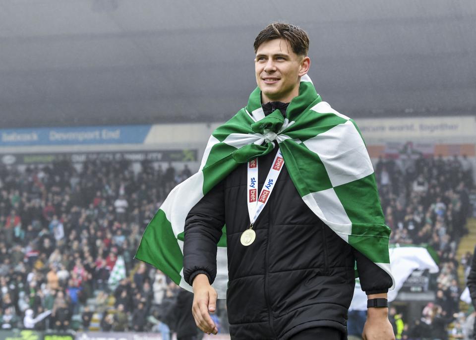 Gallery | Champions Bus Parade