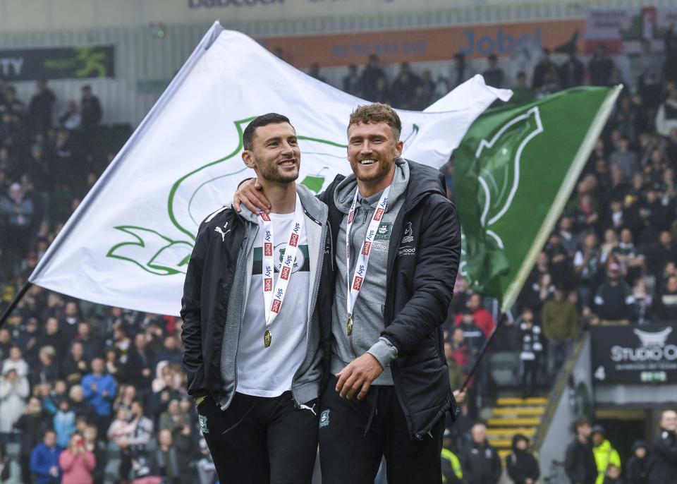 Gallery | Champions Bus Parade