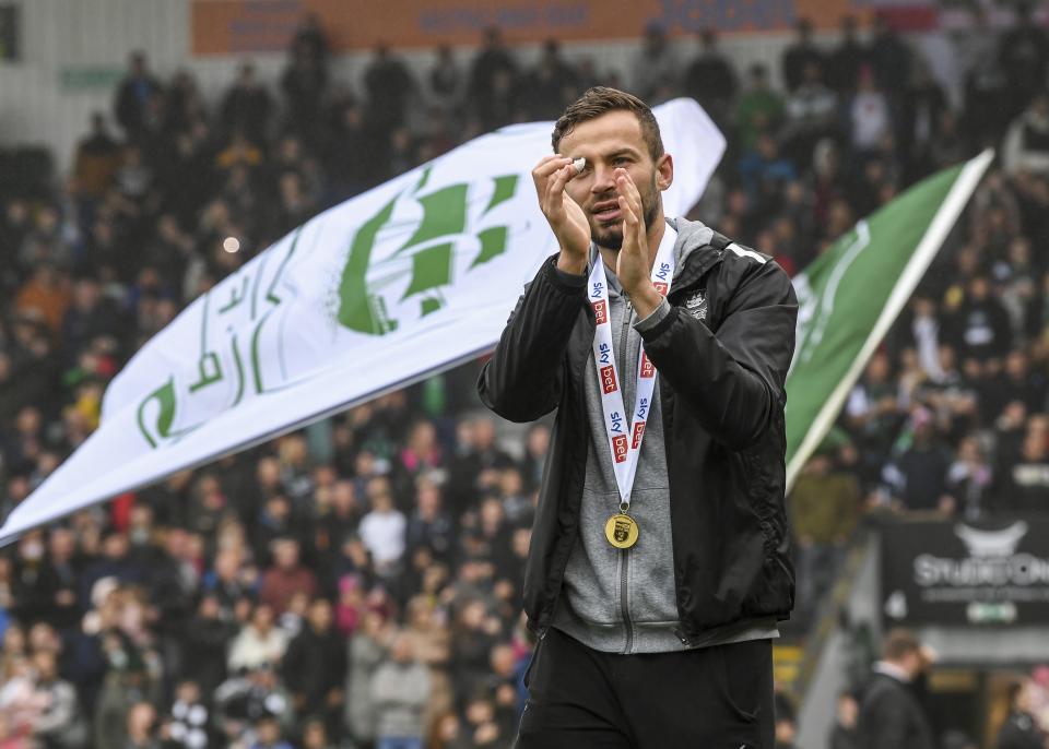 Gallery | Champions Bus Parade