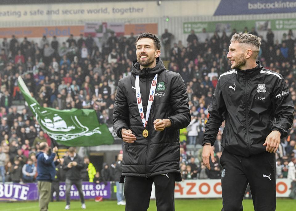 Gallery | Champions Bus Parade