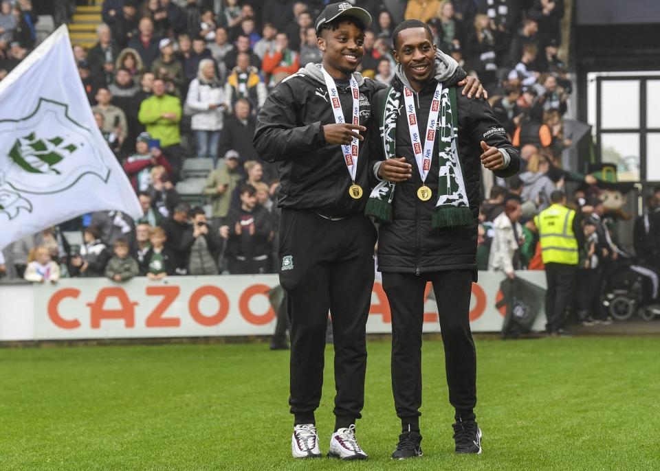 Gallery | Champions Bus Parade