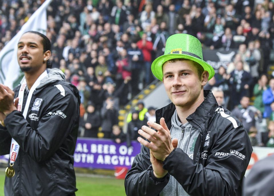 Gallery | Champions Bus Parade