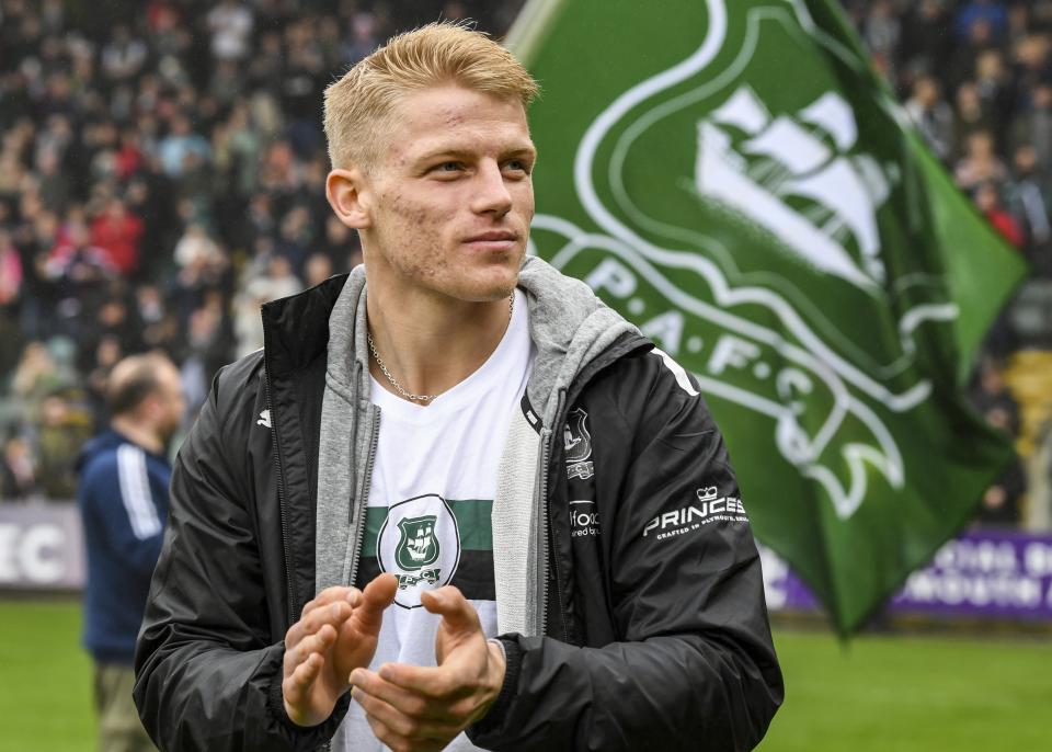 Gallery | Champions Bus Parade