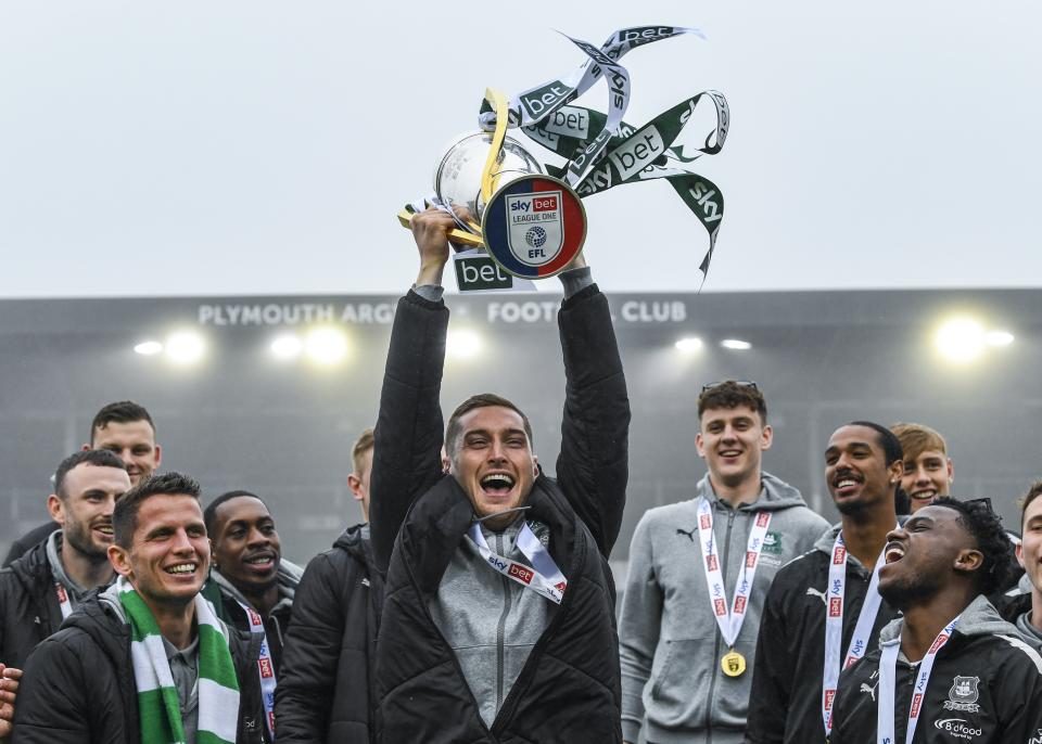 Gallery | Champions Bus Parade