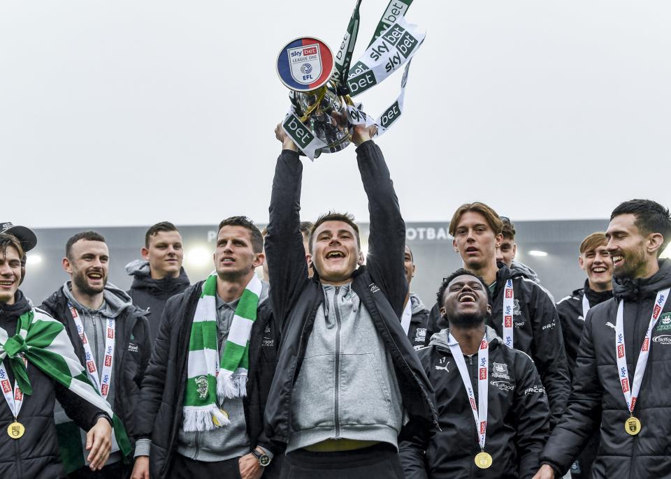 Gallery | Champions Bus Parade