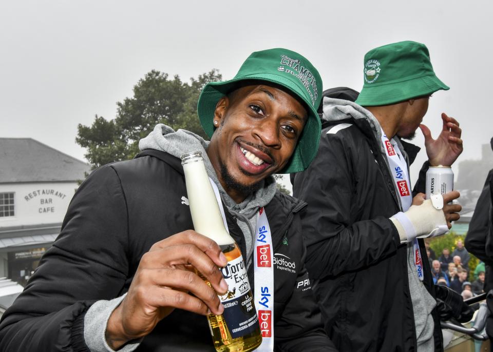 Gallery | Champions Bus Parade