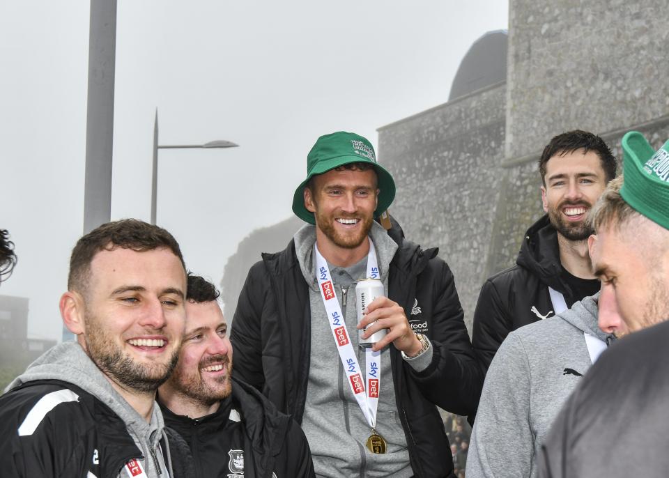 Gallery | Champions Bus Parade