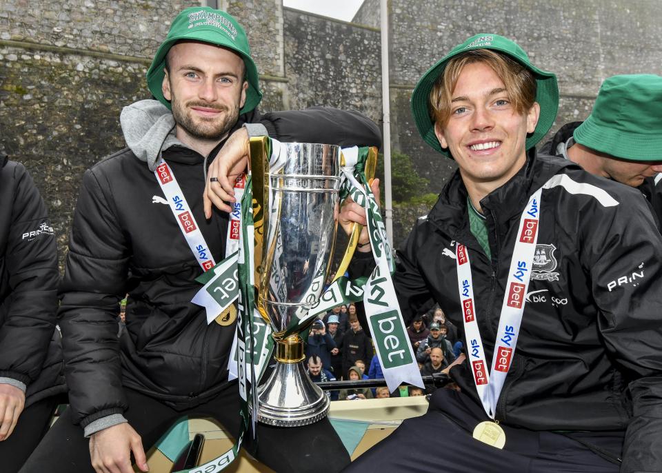 Gallery | Champions Bus Parade