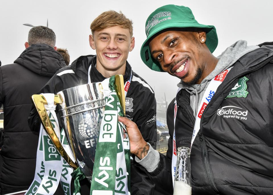 Gallery | Champions Bus Parade