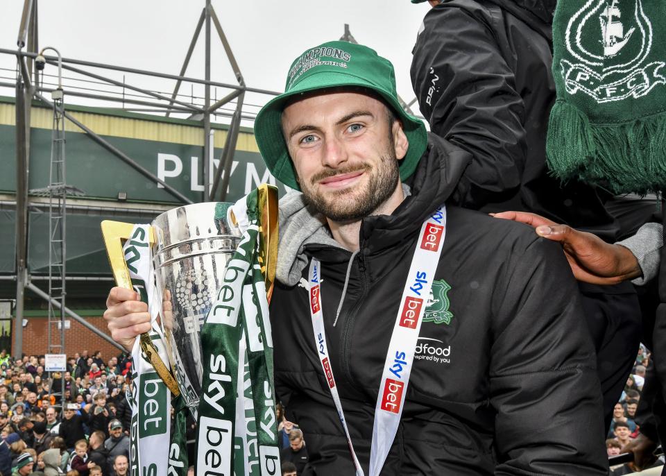 Gallery | Champions Bus Parade