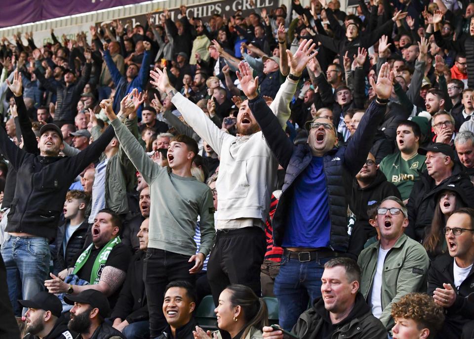 Match Gallery | Crystal Palace (H)