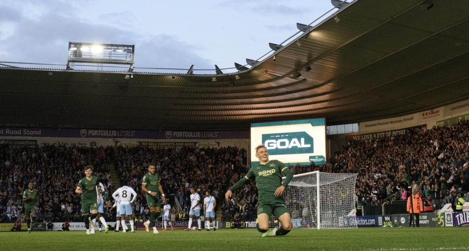 Match Gallery | Crystal Palace (H)