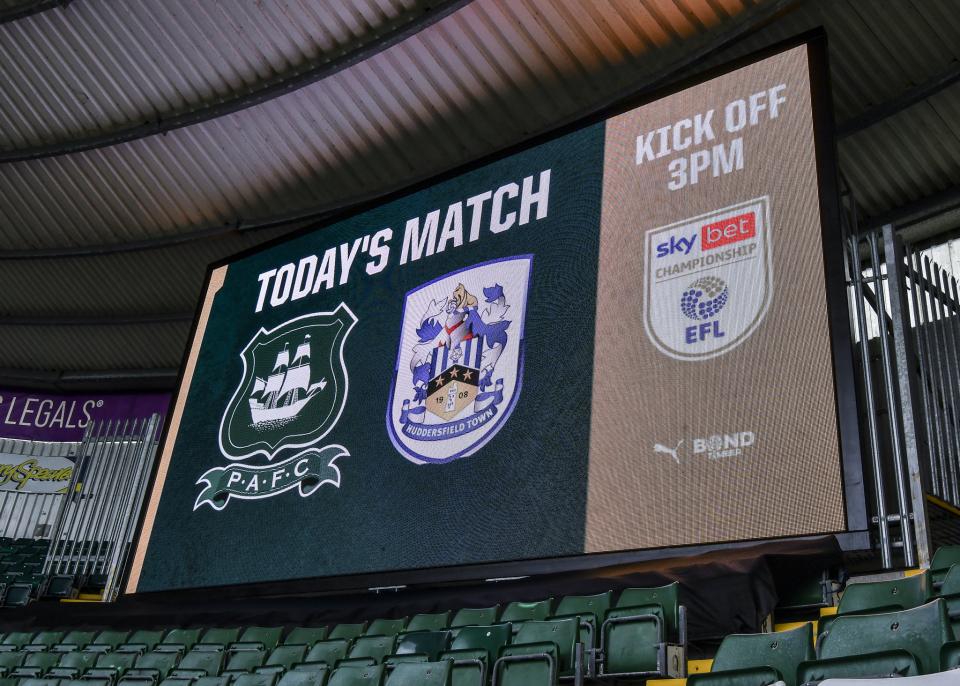 Gallery | Huddersfield Town (H)