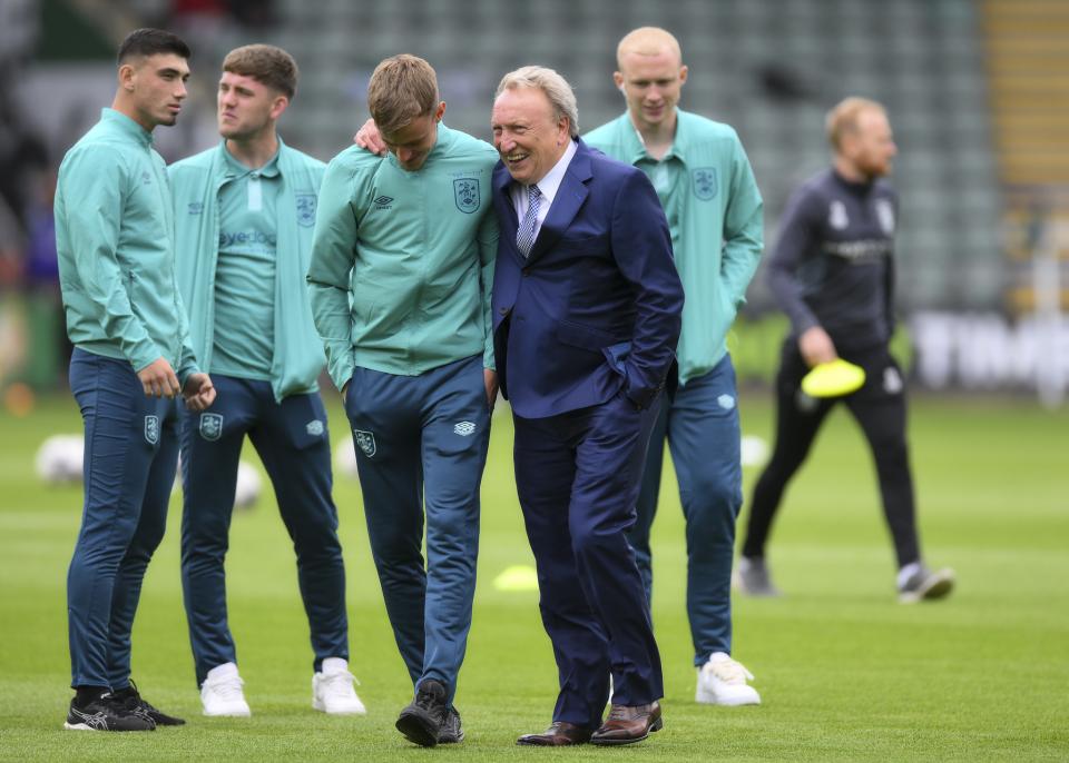 Gallery | Huddersfield Town (H)